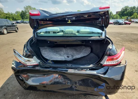 2010 Toyota Camry Base z USA, uszkodzony, nr VIN 4T1BF3EKXAU024928